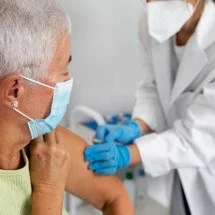 1_quadro_grave_virus_sincicial_respiratorio__vsr__mais_comum_idosos-3683213VACUNACION