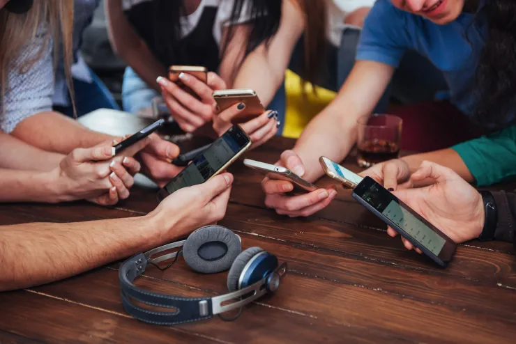 top-view-hands-circle-using-phone-in-cafe-multir-2021-08-28-23-06-53-utc