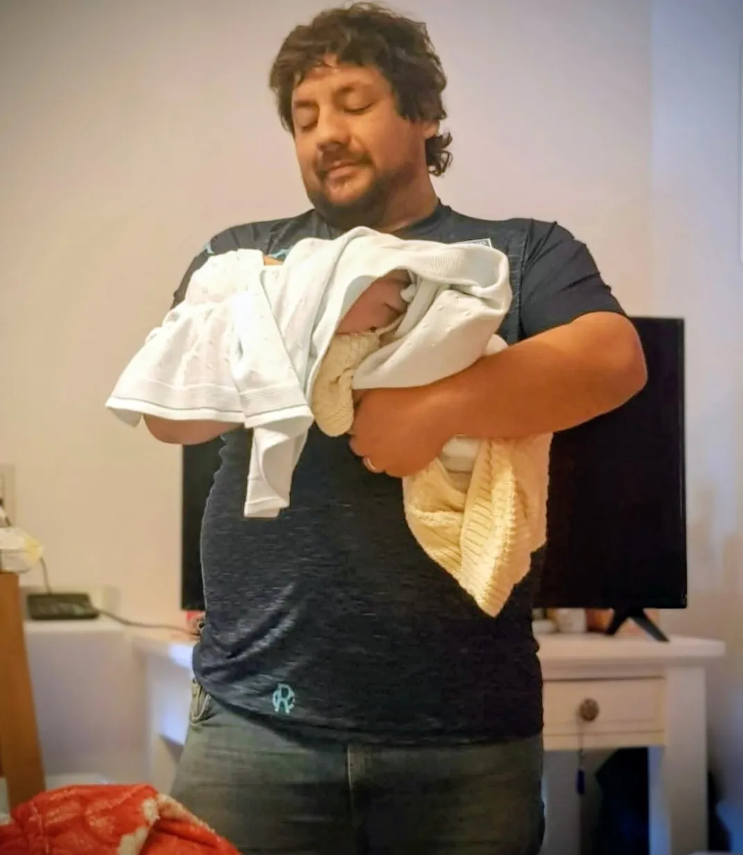 Screenshot_20251128_175925_Facebook~2ernesto