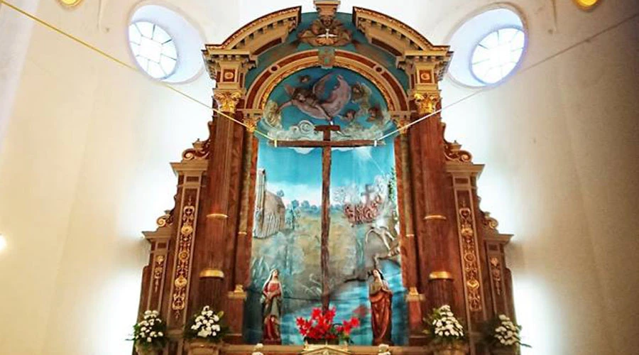 DevocionCruzDeLosMilagros_FotoFacebookCruzDeLosMilagros