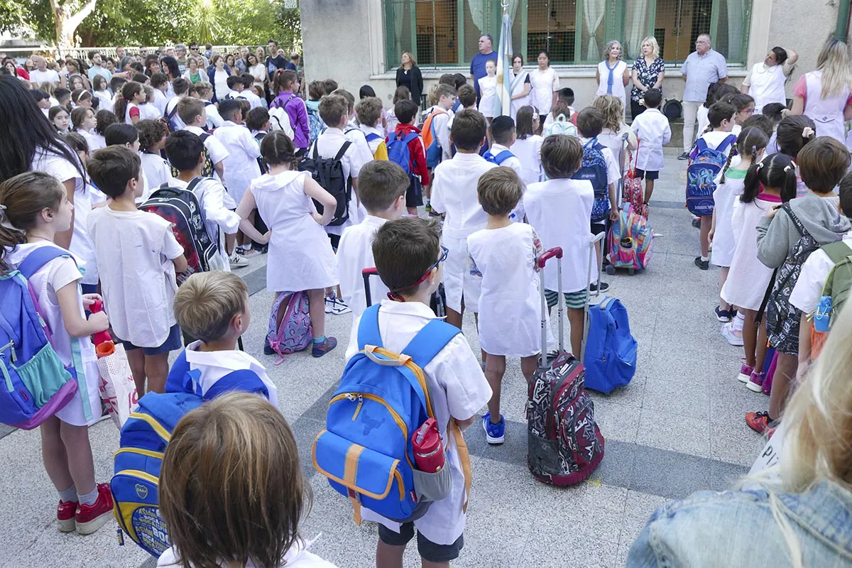 web-comienzo-de-clases-alumnos-primaria-