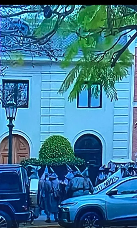 Screenshot_20260818_090053_WhatsApptambien en contra contra el poderoso