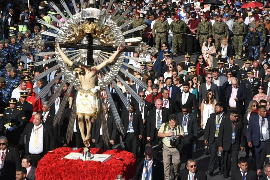 97746-el-pueblo-de-salta-renovo-su-pacto-de-fidelidad-y-amor-con-el-senior-y-la-virgen-del-milagro-20240915235914