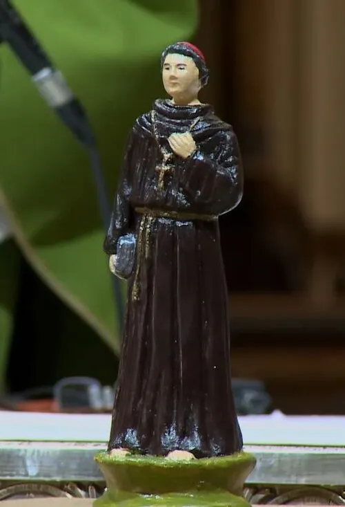 Estatuilla_de_Mamerto_Esquiú